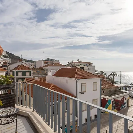 Casa Da Praca بيت ضيافة