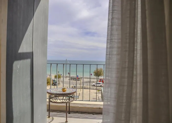 Casa Da Praca - Local Konukevi Sesimbra