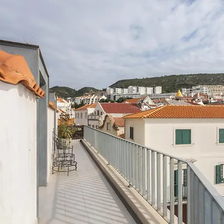 Casa Da Praca Affittacamere Sesimbra